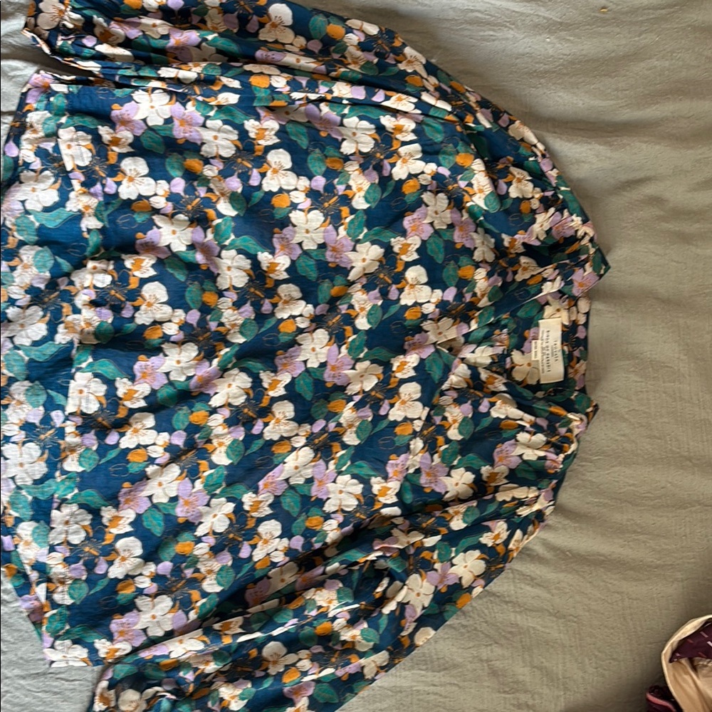 Trovata Birds of Paradis Floral Top in Teal and Cream